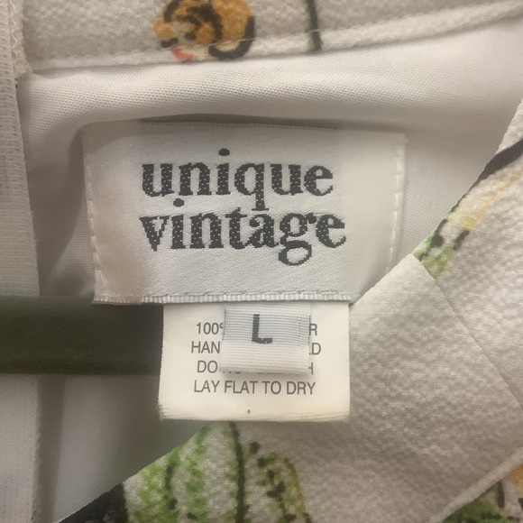 Unique Vintage L dress white w/woman print - Picture 3 of 3